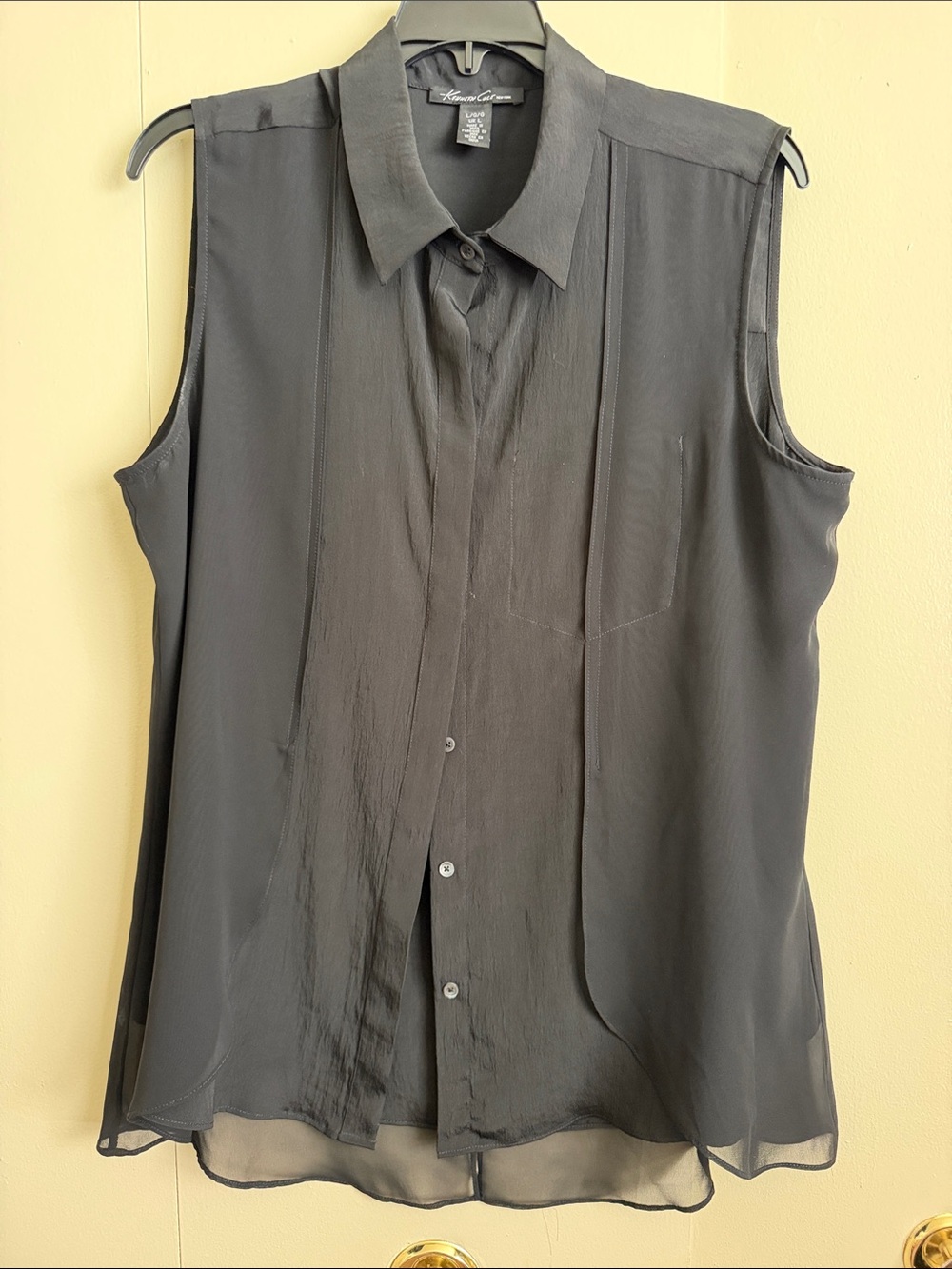 Kenneth Cole Womens Sleeveless Button-Down Shirt in Black - L